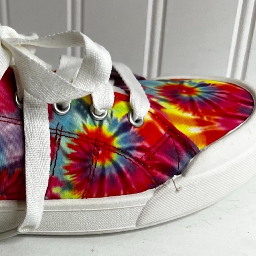 Sugar Women's Festival Lace-up Sneakers Women's Size 7.5 Tie Dye Rainbow - Picture 2 of 6